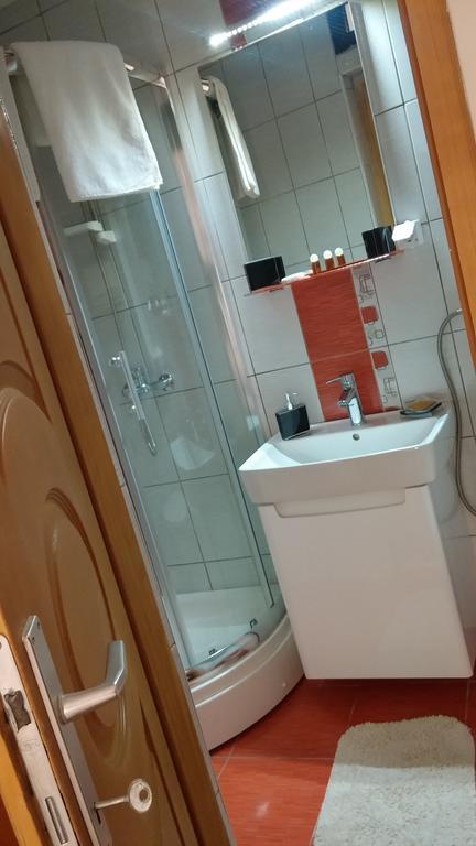 B&B Bazeni SJJ Rom bilde