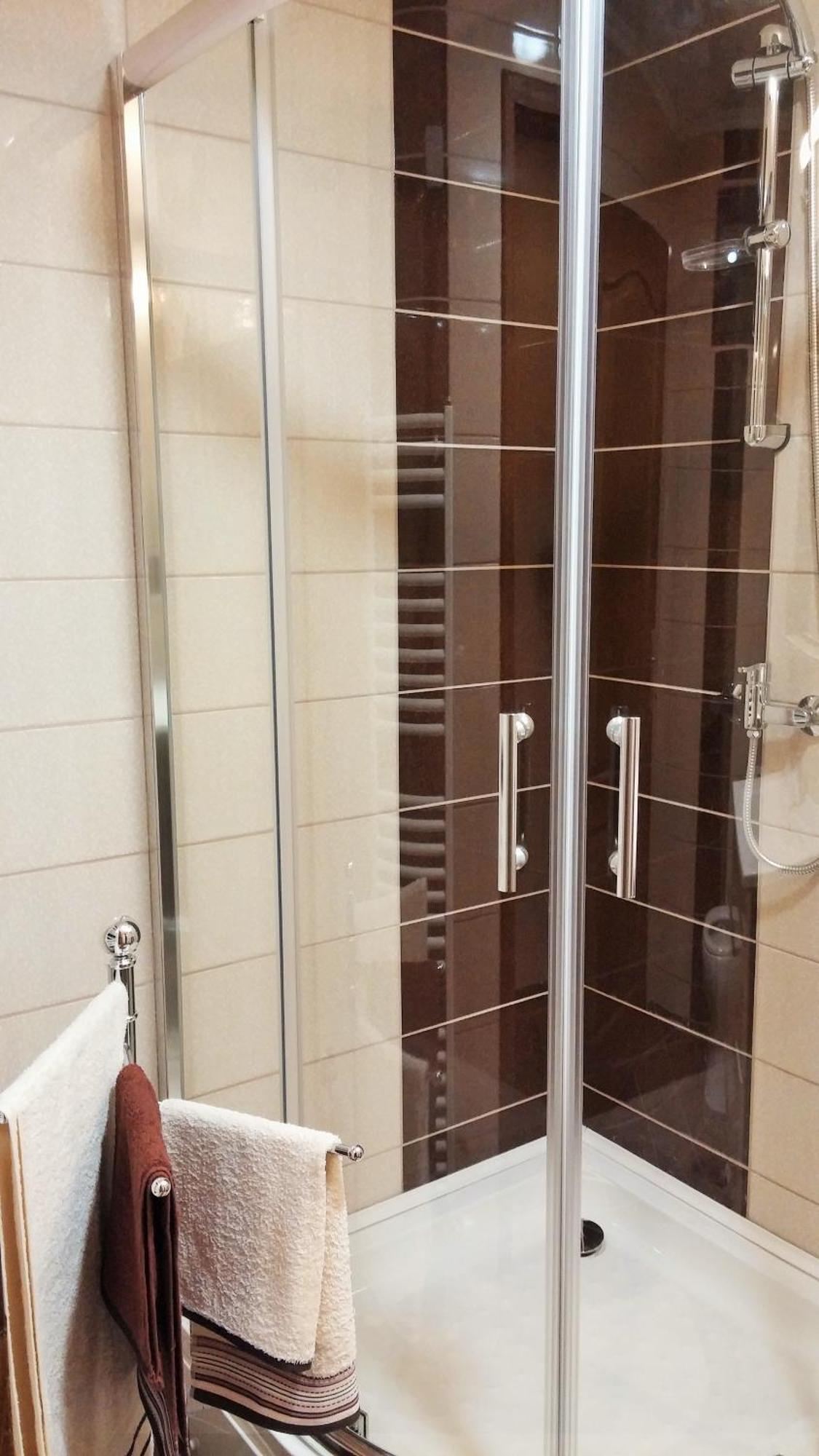 B&B Bazeni SJJ Rom bilde