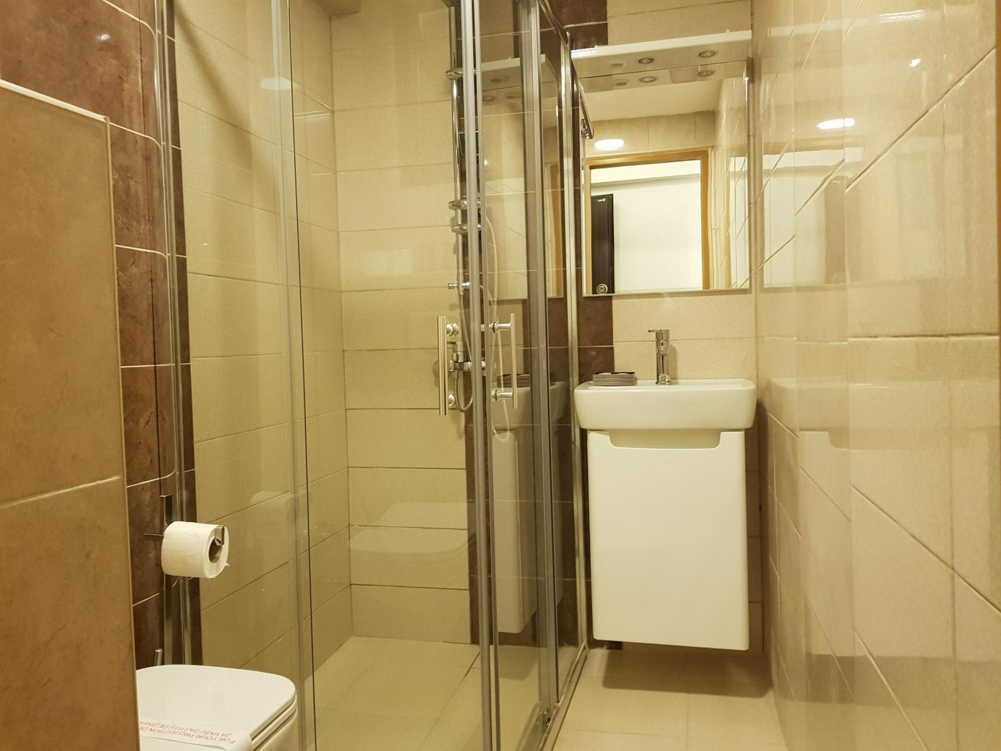 B&B Bazeni SJJ Rom bilde