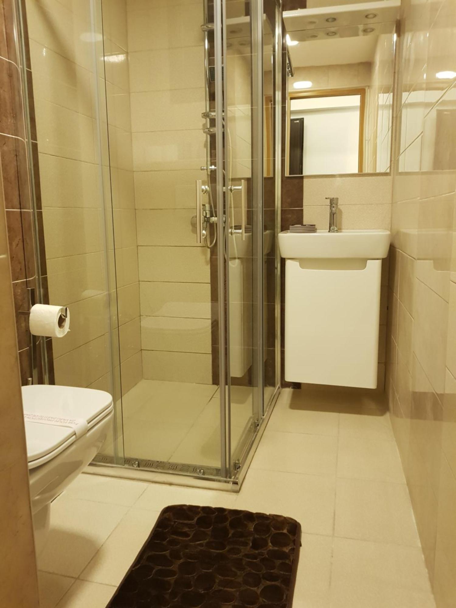 B&B Bazeni SJJ Rom bilde