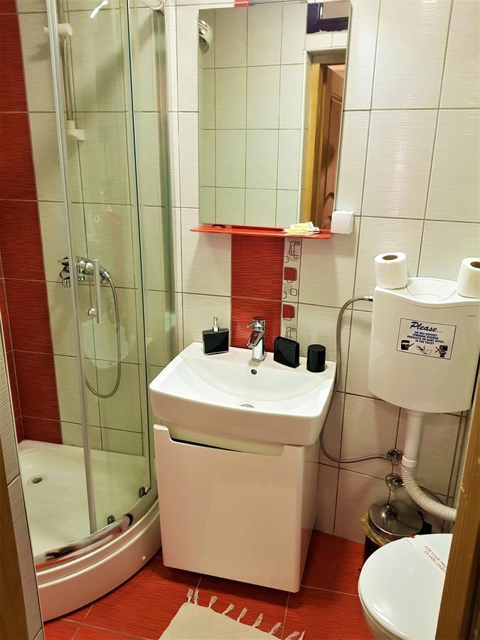 B&B Bazeni SJJ Eksteriør bilde